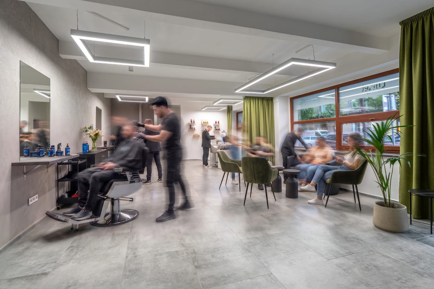 L² Luxury Lounge